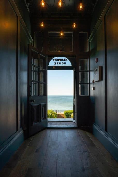 Beachfront Luxury Home With Spectacular Sea Views Herne Bay Kültér fotó