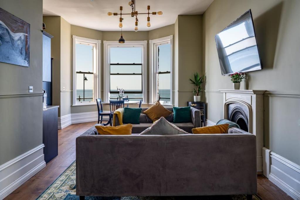 Beachfront Luxury Home With Spectacular Sea Views Herne Bay Kültér fotó